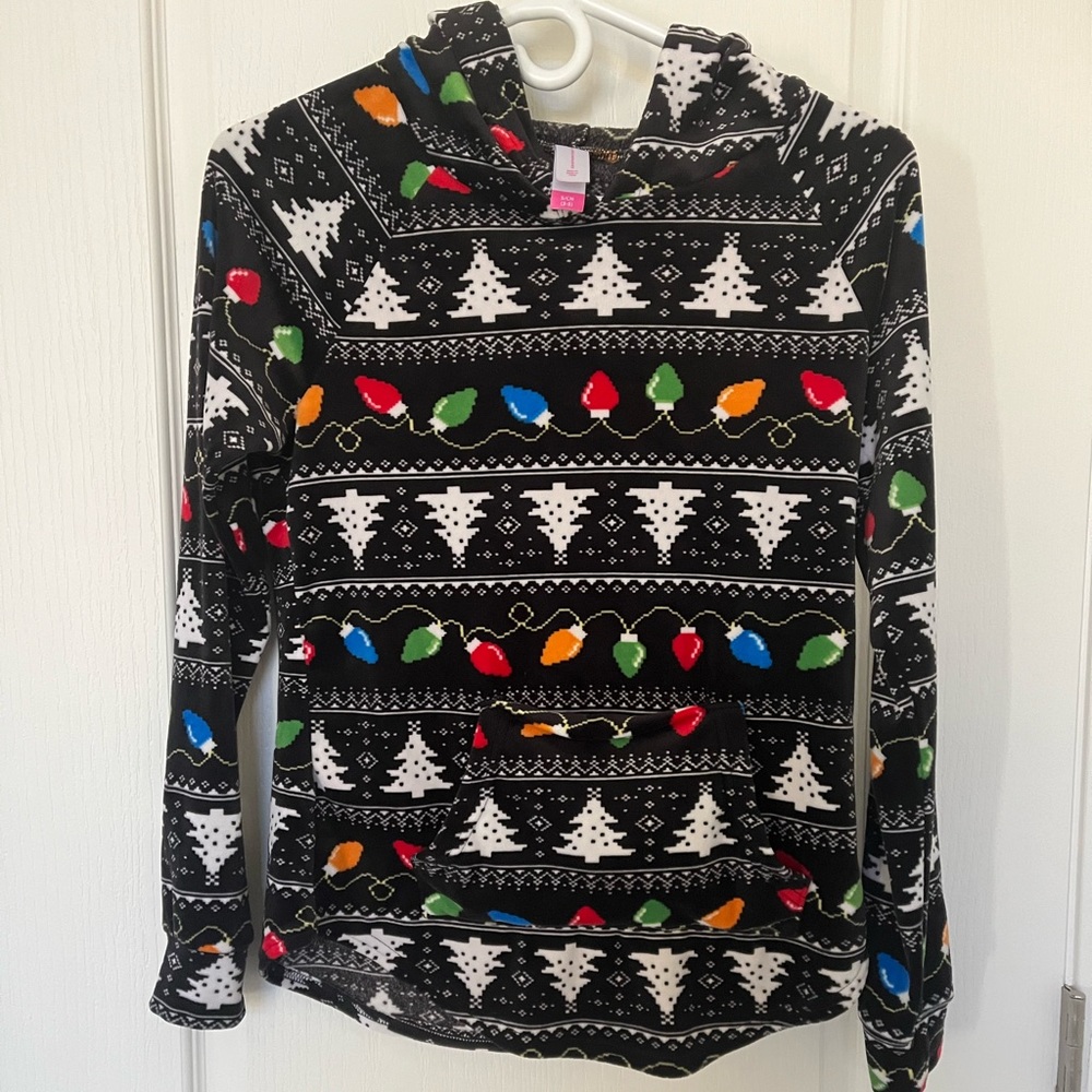 NWOT women’s Christmas sweater